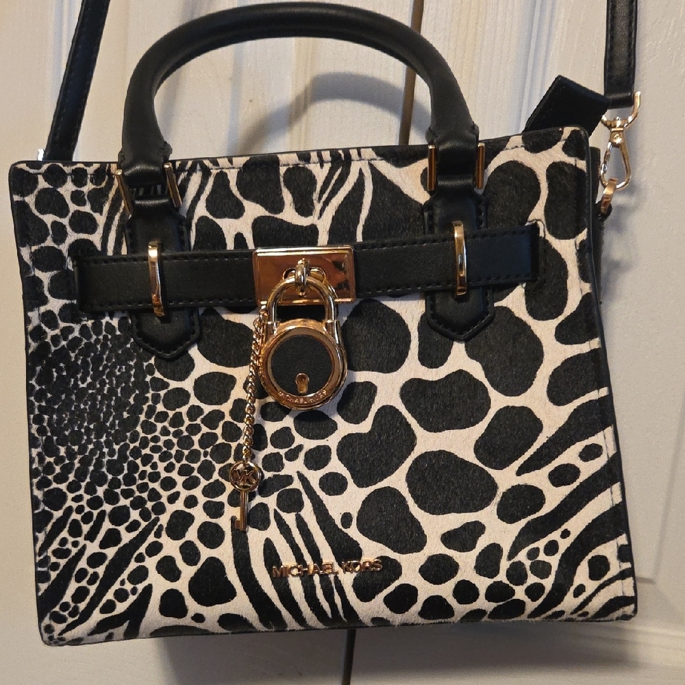 Michael Kors Faux Hair Animal Print  Satchel in Black and Gold - Picture 2 of 10